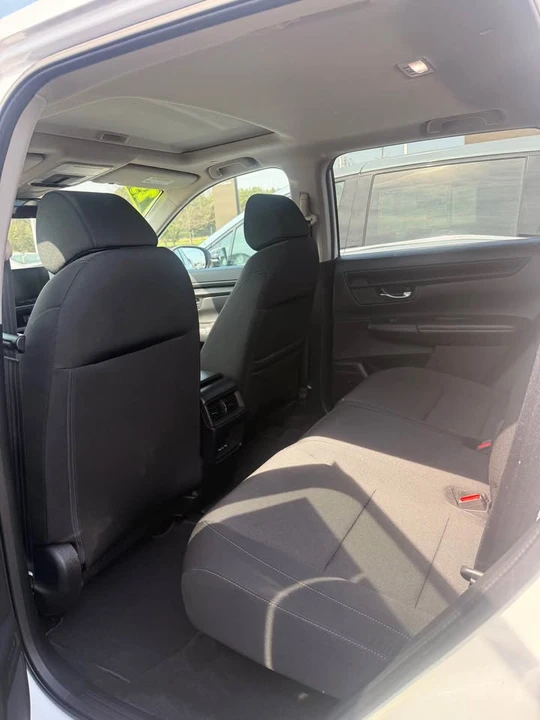 2025 Honda CR-V 6th Gen - Image 4 of 5