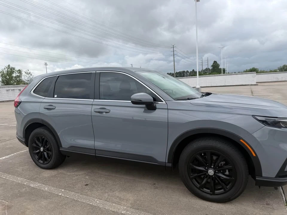 2025 Honda CR-V 6th Gen - Image 3 of 10