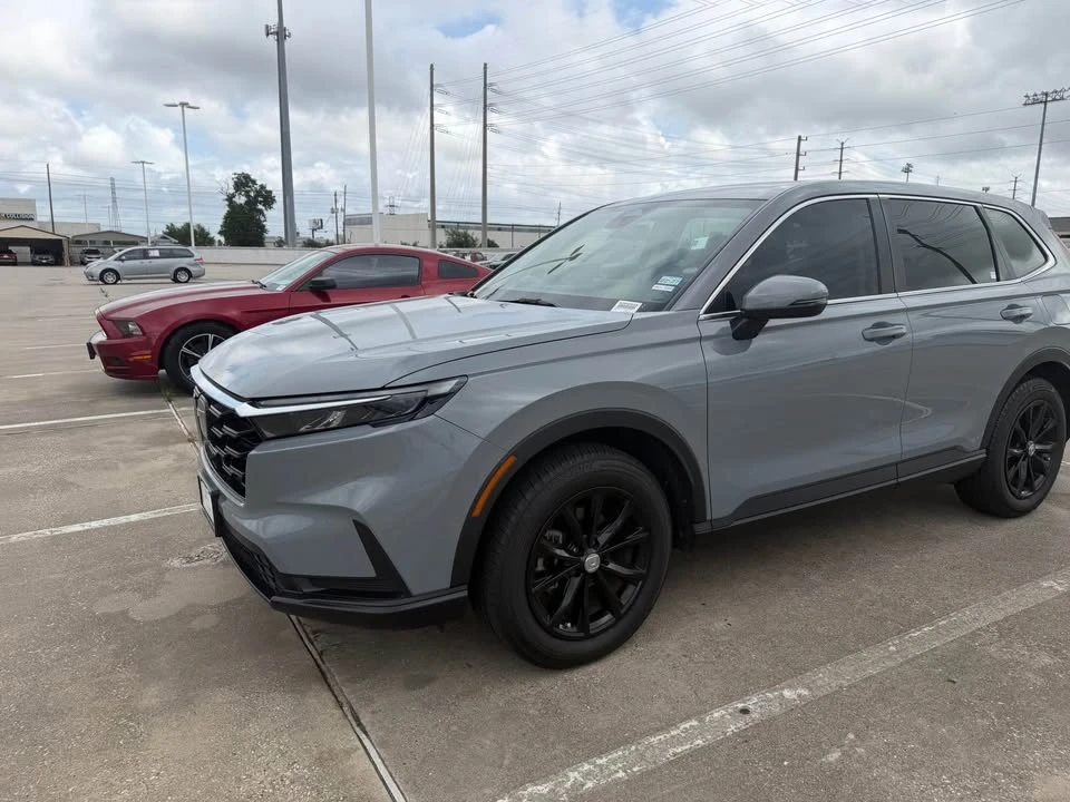 2025 Honda CR-V 6th Gen - Image 7 of 10