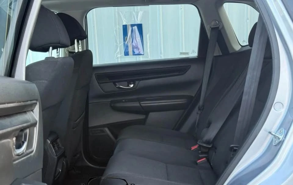 2025 Honda CR-V 6th Gen - Image 6 of 8