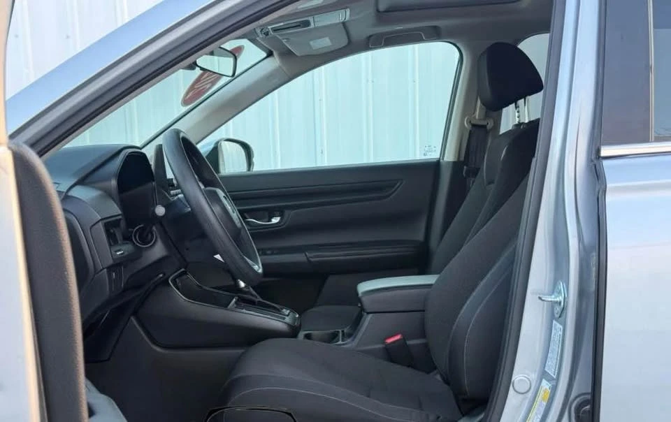 2025 Honda CR-V 6th Gen - Image 5 of 8