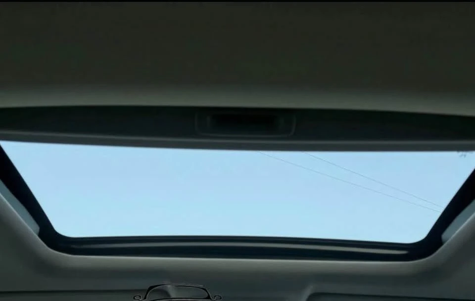 2025 Honda CR-V 6th Gen - Image 8 of 8