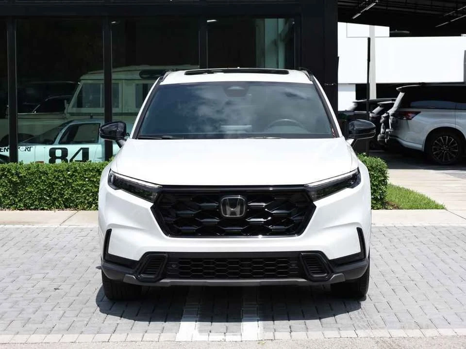 2025 Honda CR-V 6th Gen - Image 2 of 7