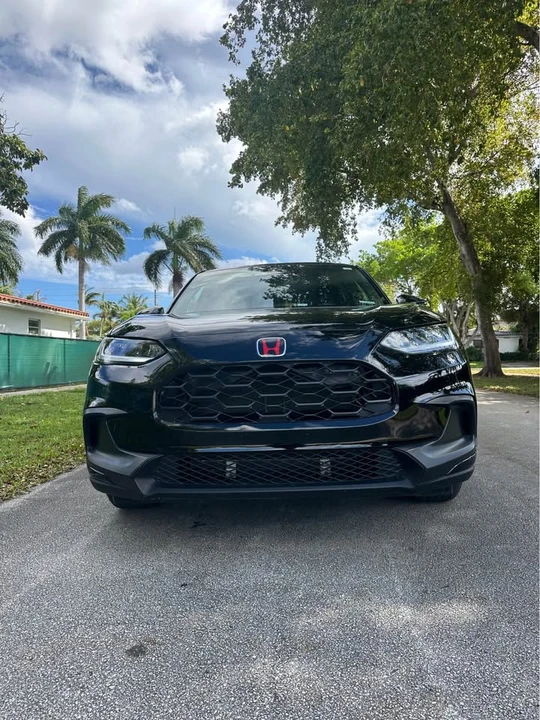 2025 Honda CR-V 6th Gen - Image 8 of 9
