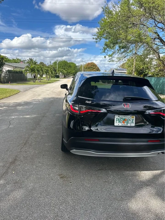 2025 Honda CR-V 6th Gen - Image 2 of 9