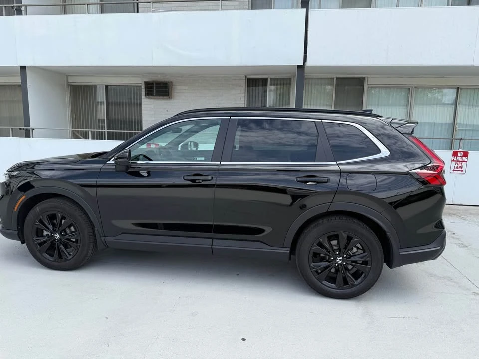2025 Honda CR-V 6th Gen - Image 3 of 10