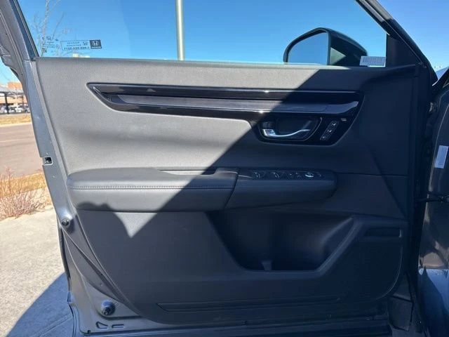2025 Honda CR-V 6th Gen - Image 13 of 20