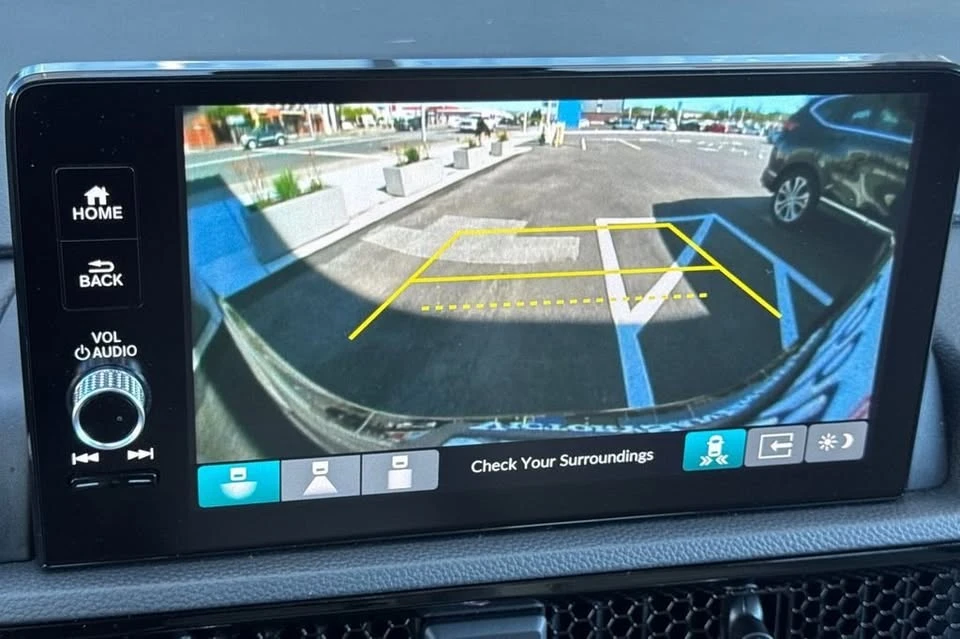 2025 Honda CR-V 6th Gen - Image 16 of 20