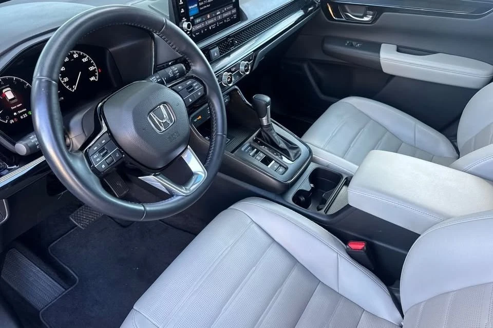 2025 Honda CR-V 6th Gen - Image 9 of 20