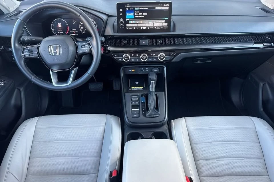 2025 Honda CR-V 6th Gen - Image 11 of 20