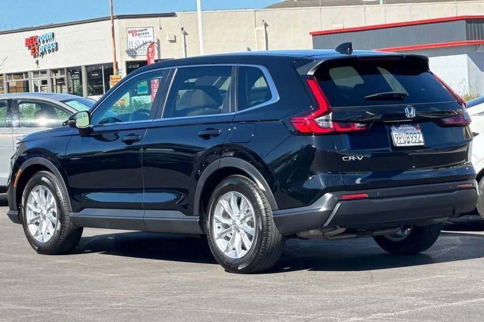 2025 Honda CR-V 6th Gen - Image 5 of 20