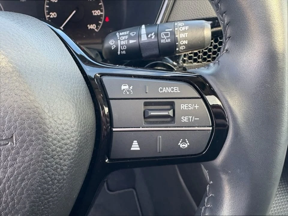 2025 Honda CR-V 6th Gen - Image 14 of 19