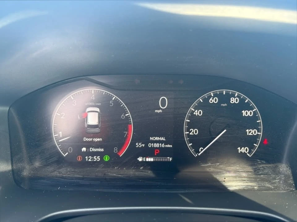2025 Honda CR-V 6th Gen - Image 15 of 19