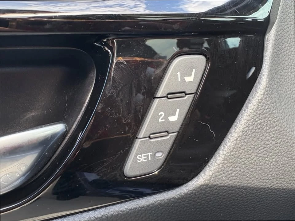2025 Honda CR-V 6th Gen - Image 10 of 19
