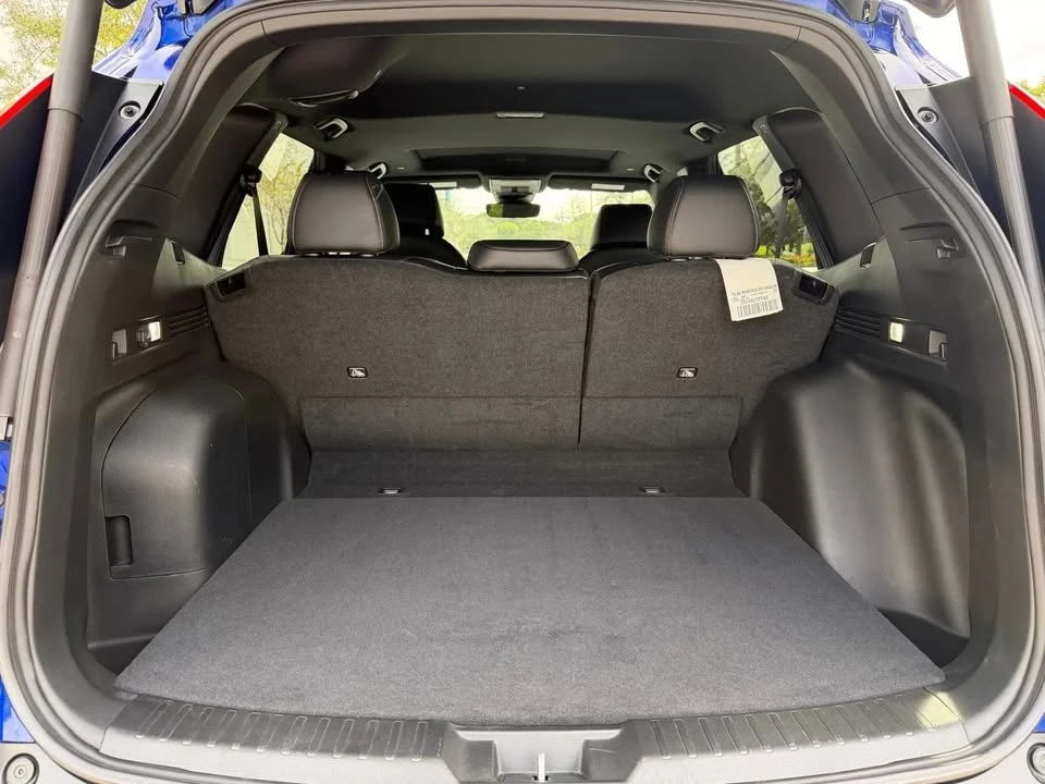2025 Honda CR-V 6th Gen - Image 16 of 19