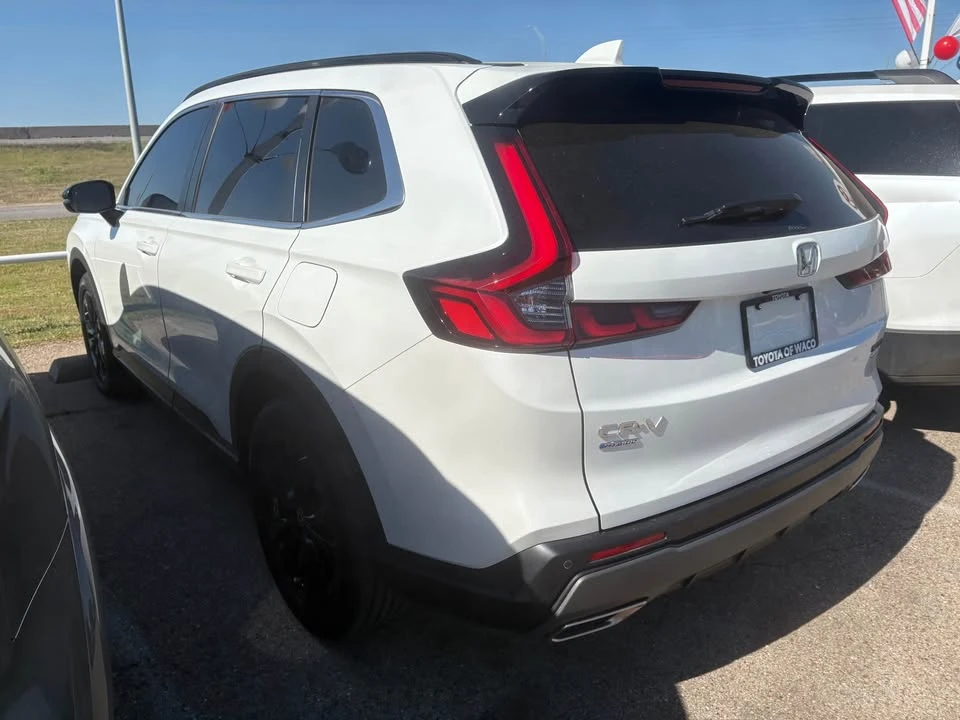 2025 Honda CR-V 6th Gen - Image 6 of 8