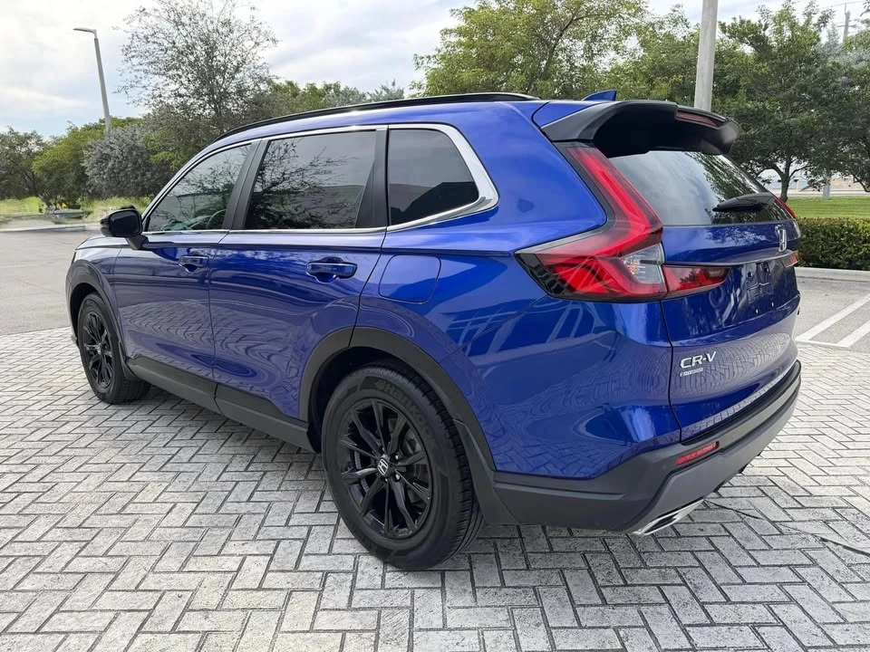 2025 Honda CR-V 6th Gen - Image 3 of 19