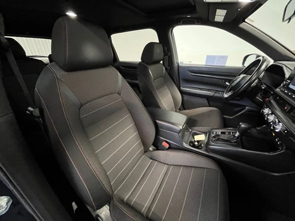 2025 Honda CR-V 6th Gen - Image 7 of 19