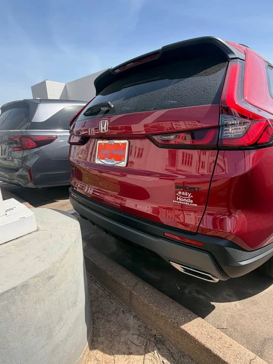 2025 Honda CR-V 6th Gen - Image 2 of 3