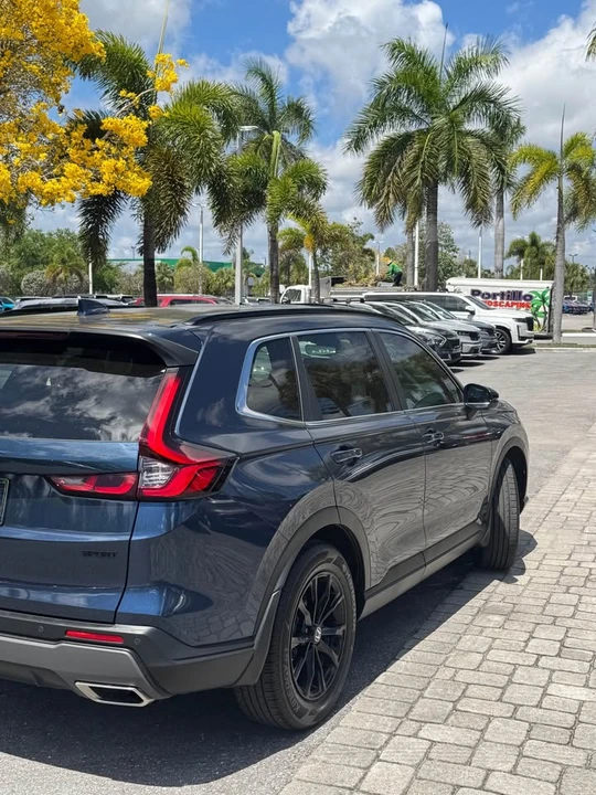 2025 Honda CR-V 6th Gen - Image 6 of 6