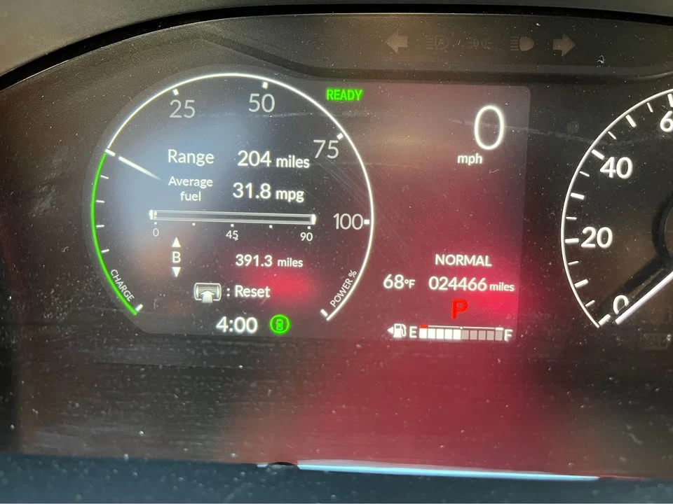 2025 Honda CR-V 6th Gen - Image 16 of 18