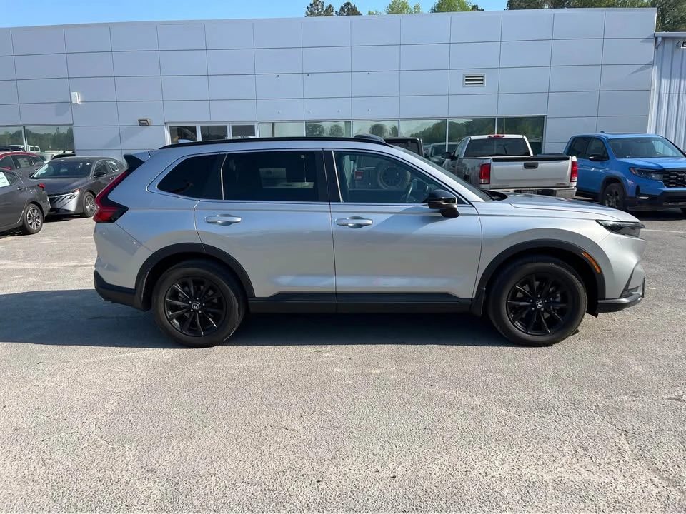 2025 Honda CR-V 6th Gen - Image 6 of 18