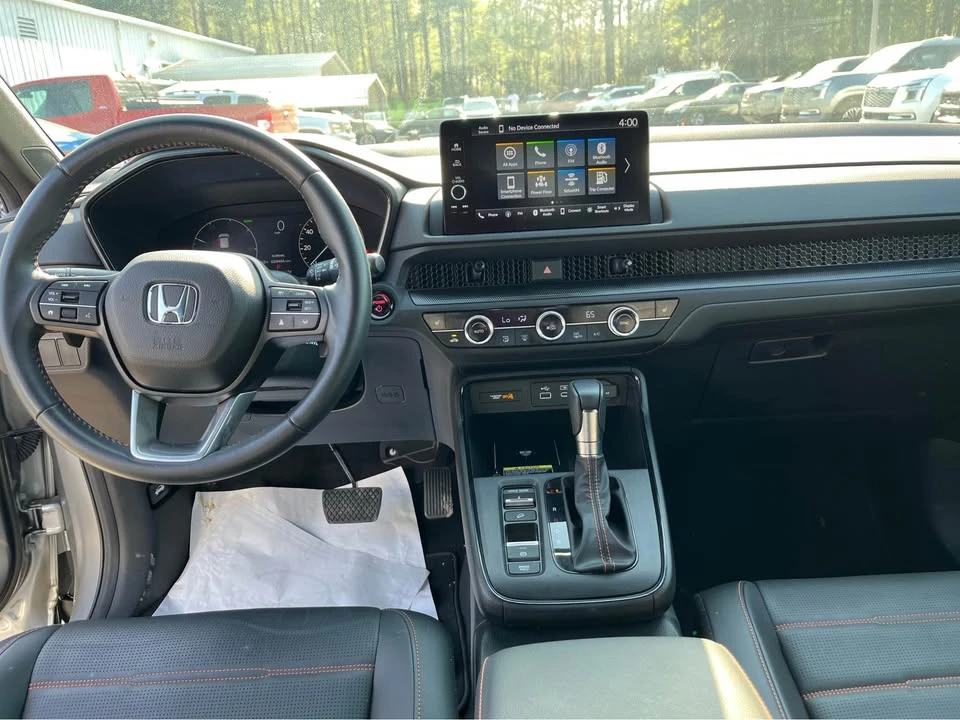 2025 Honda CR-V 6th Gen - Image 14 of 18