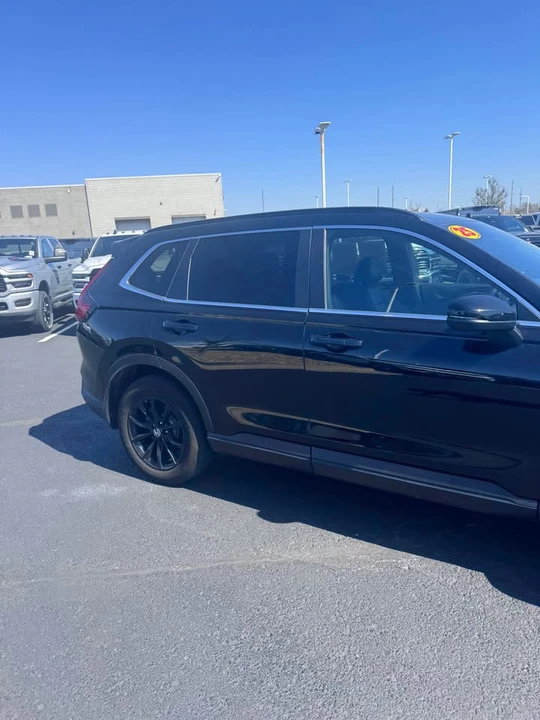 2025 Honda CR-V 6th Gen - Image 3 of 18