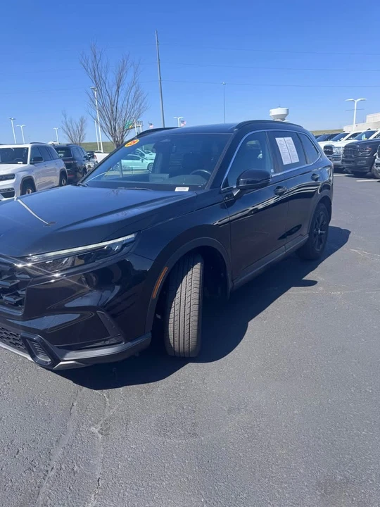 2025 Honda CR-V 6th Gen - Image 8 of 18
