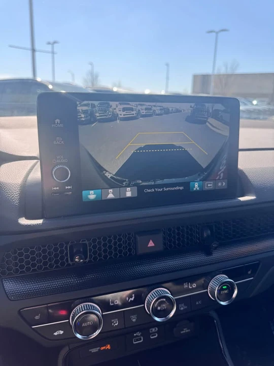 2025 Honda CR-V 6th Gen - Image 17 of 18