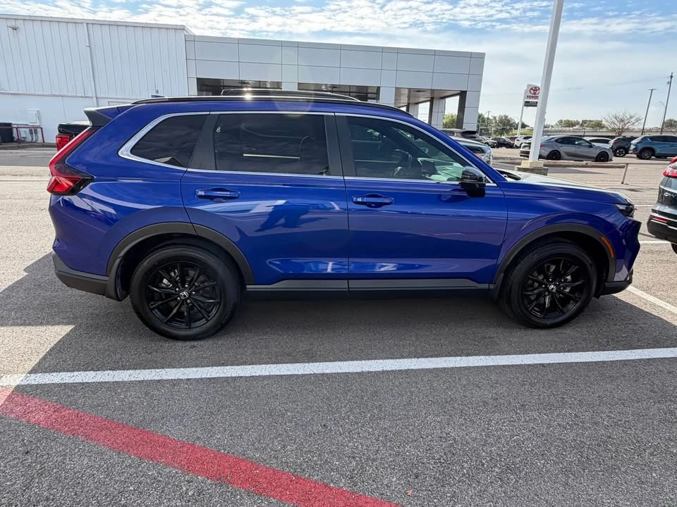 2025 Honda CR-V 6th Gen - Image 4 of 6