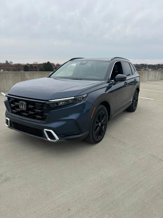 2025 Honda CR-V 6th Gen - Image 2 of 11
