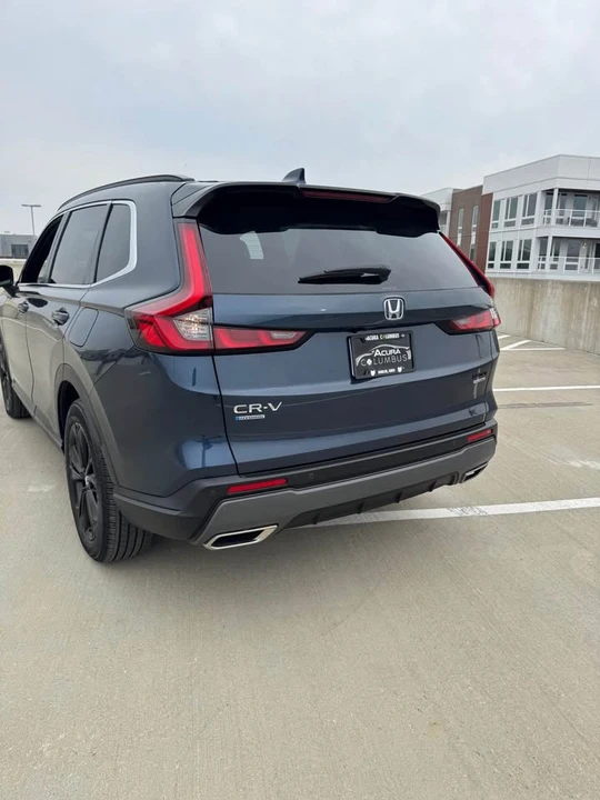 2025 Honda CR-V 6th Gen - Image 8 of 11
