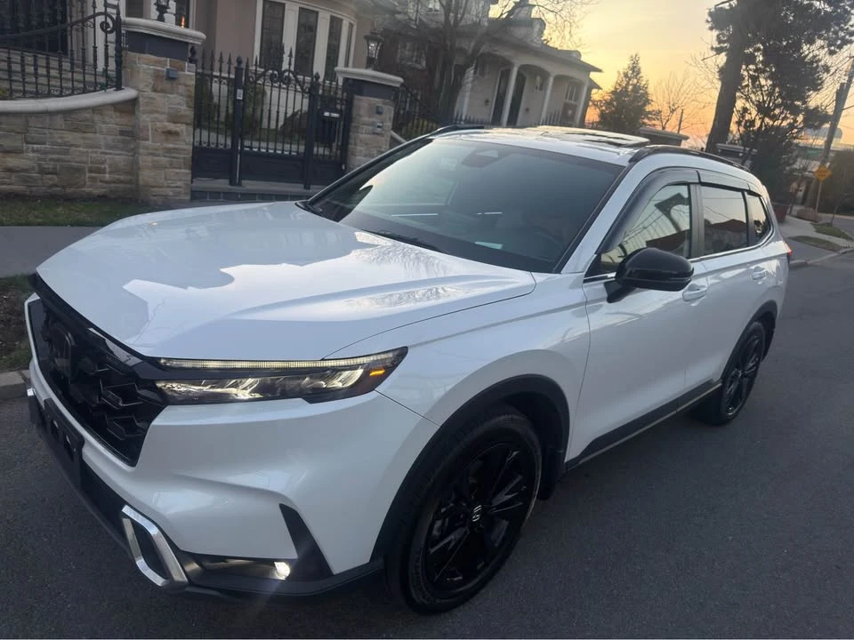 2025 Honda CR-V 6th Gen - Image 7 of 10