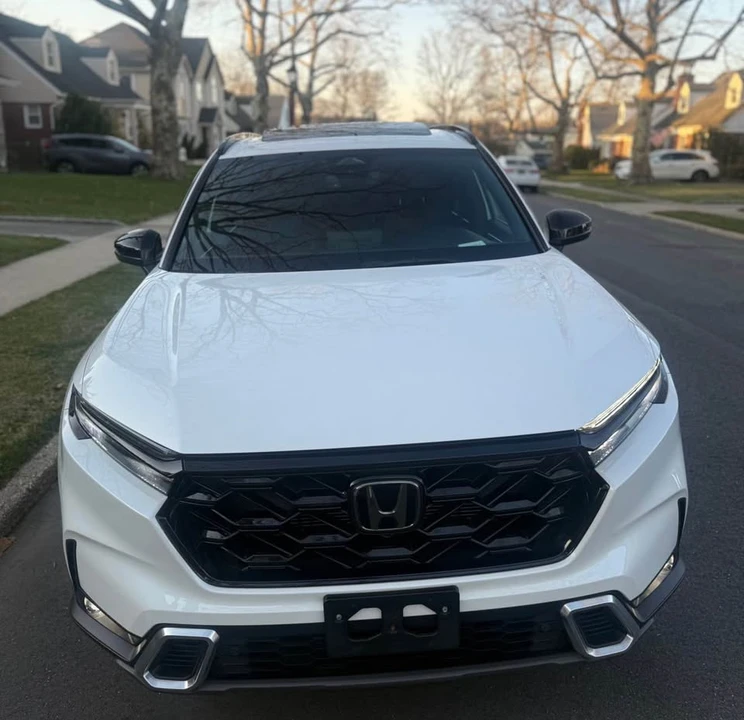 2025 Honda CR-V 6th Gen - Image 2 of 10