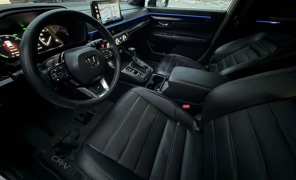 2025 Honda CR-V 6th Gen - Image 6 of 10