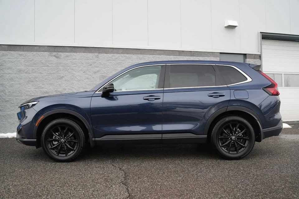2025 Honda CR-V 6th Gen - Image 2 of 17