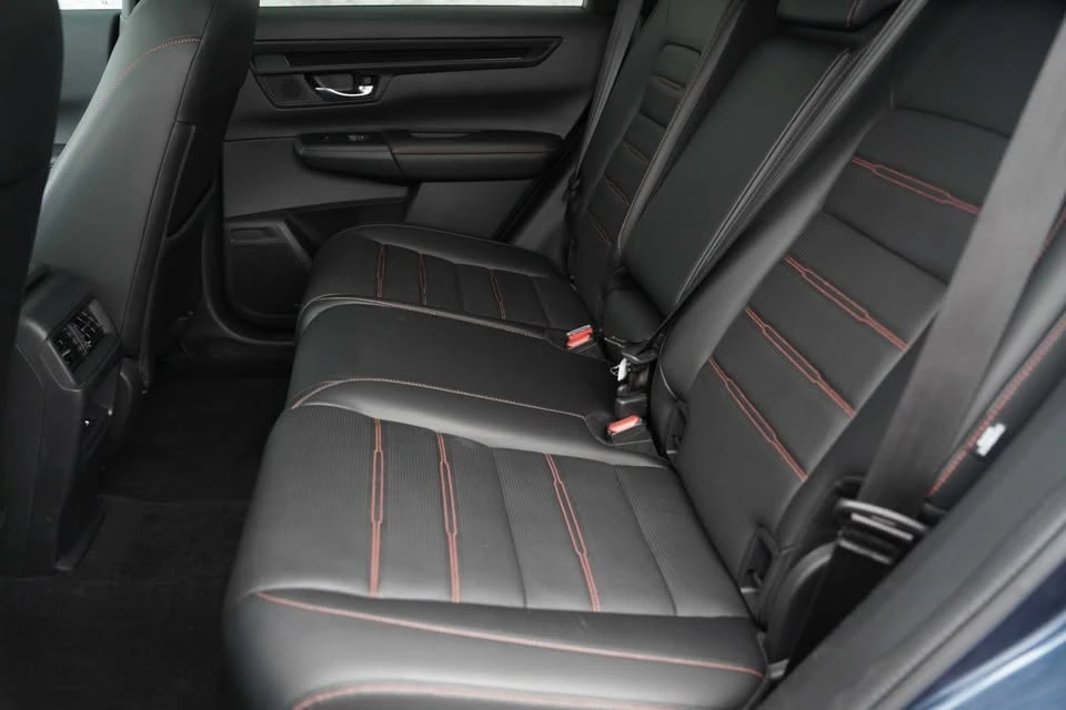 2025 Honda CR-V 6th Gen - Image 9 of 17