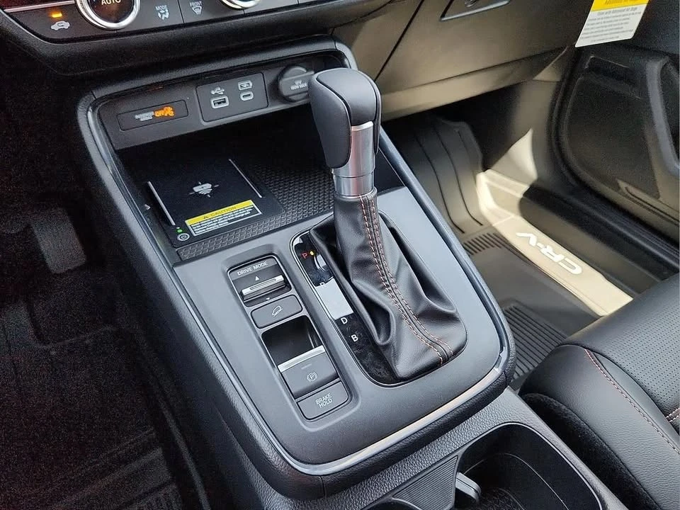2025 Honda CR-V 6th Gen - Image 18 of 20