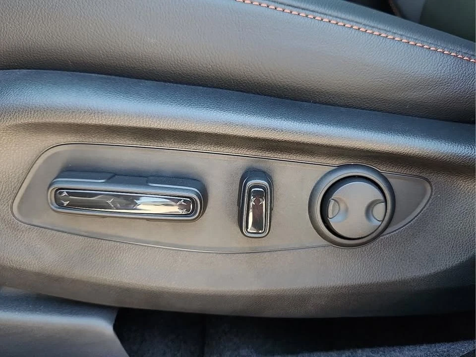 2025 Honda CR-V 6th Gen - Image 17 of 20