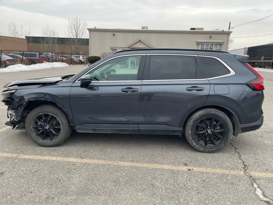 2025 Honda CR-V 6th Gen - Image 8 of 17