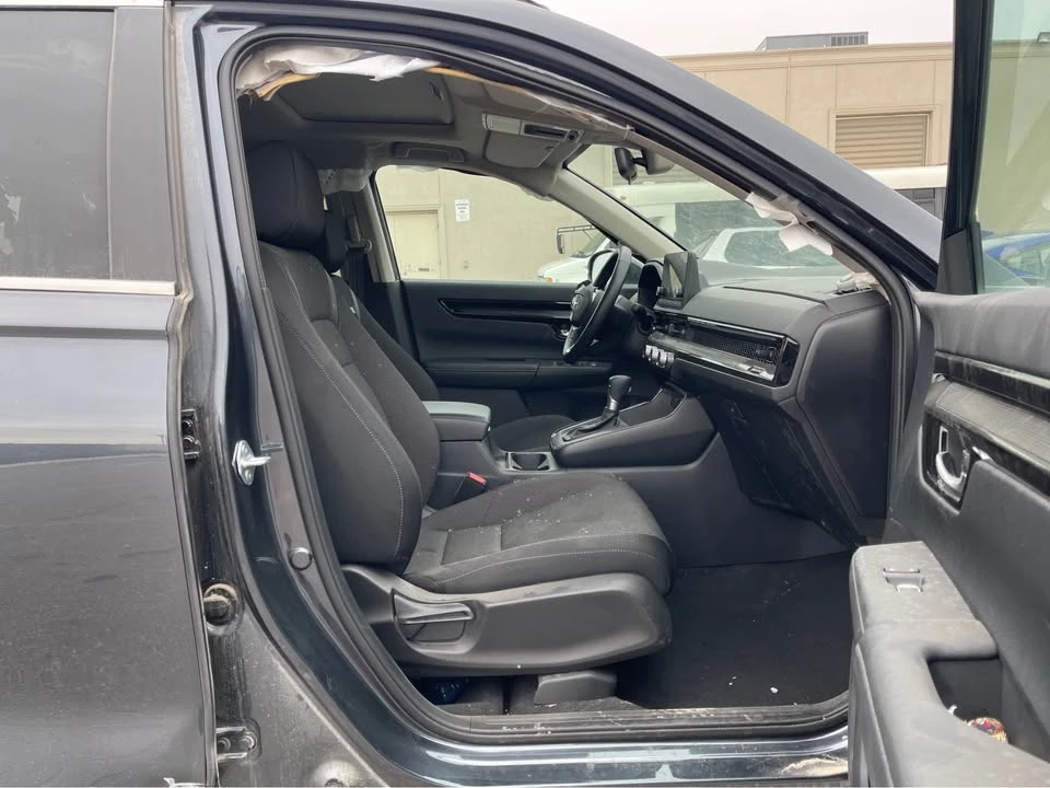 2025 Honda CR-V 6th Gen - Image 13 of 17