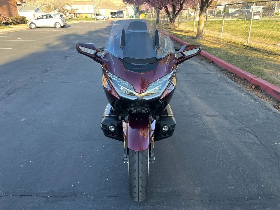 2025 Honda Gold Wing - Image 11 of 20