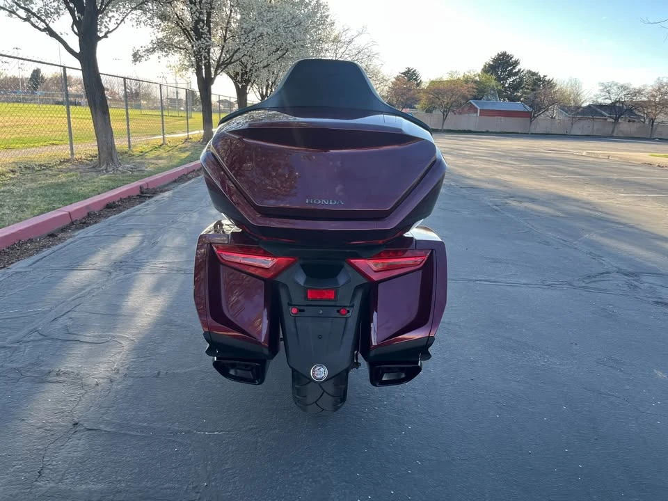2025 Honda Gold Wing - Image 19 of 20