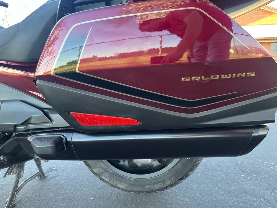 2025 Honda Gold Wing - Image 3 of 20