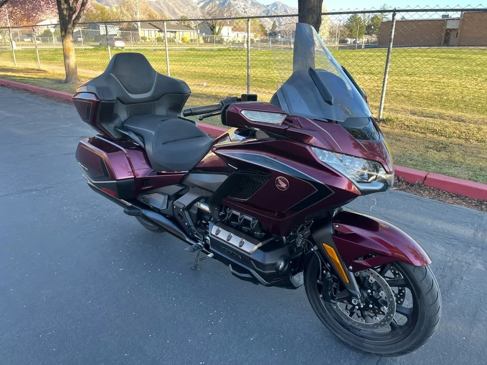 2025 Honda Gold Wing - Image 15 of 20
