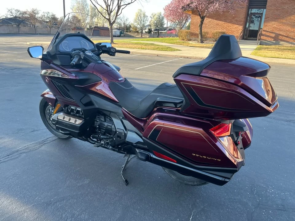 2025 Honda Gold Wing - Image 17 of 20