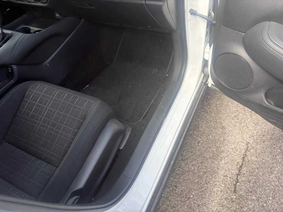 2025 Honda HR-V 3rd Gen - Image 20 of 20