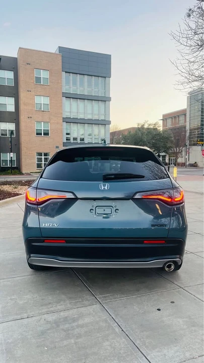2025 Honda HR-V 3rd Gen - Image 4 of 16