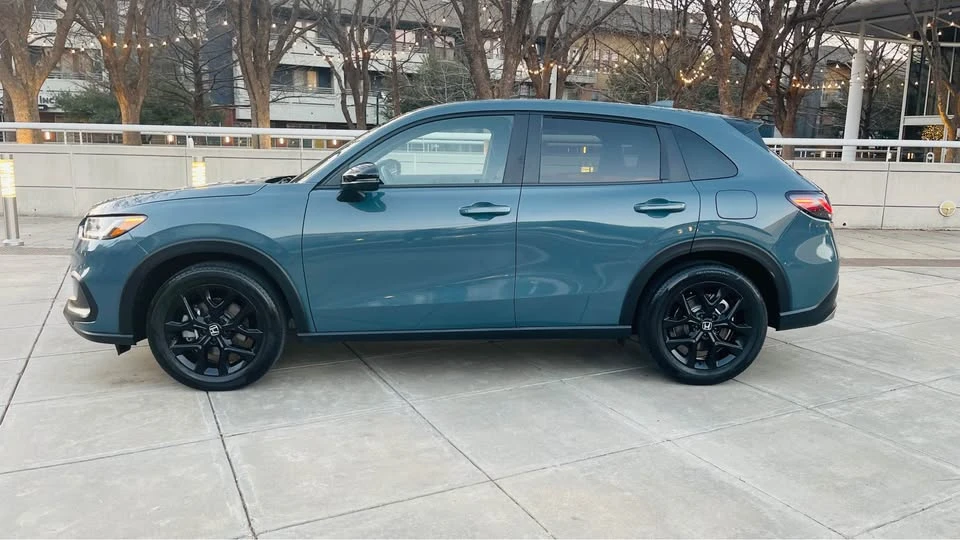 2025 Honda HR-V 3rd Gen - Image 2 of 16